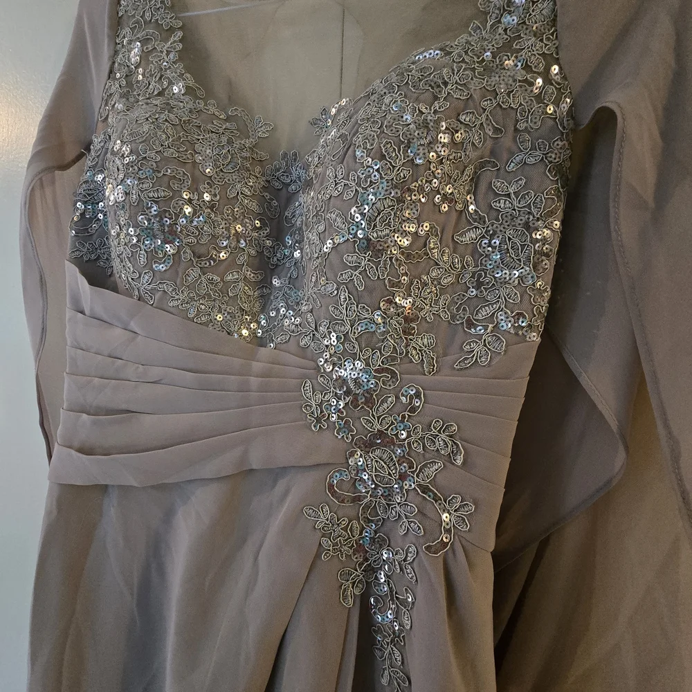 Elegant Taupe Evening Dress - Picture 2 of 5
